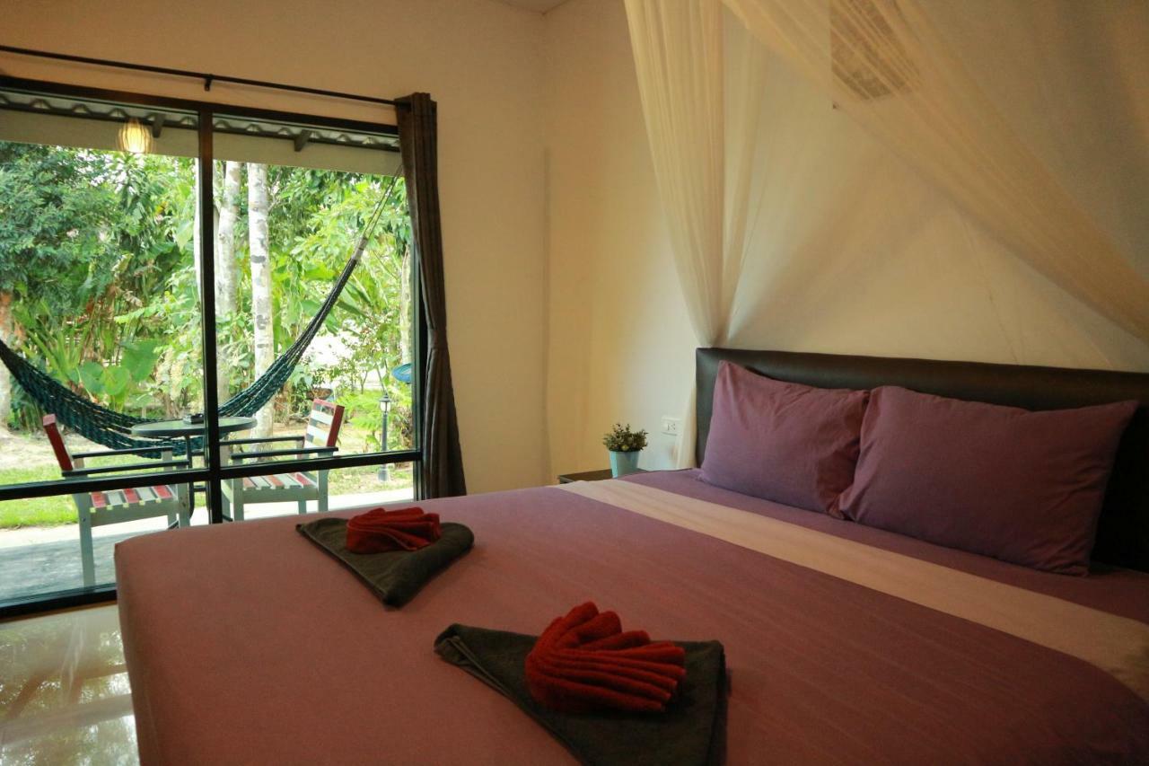 Raven Blue Hotel Ko Lanta Exterior foto